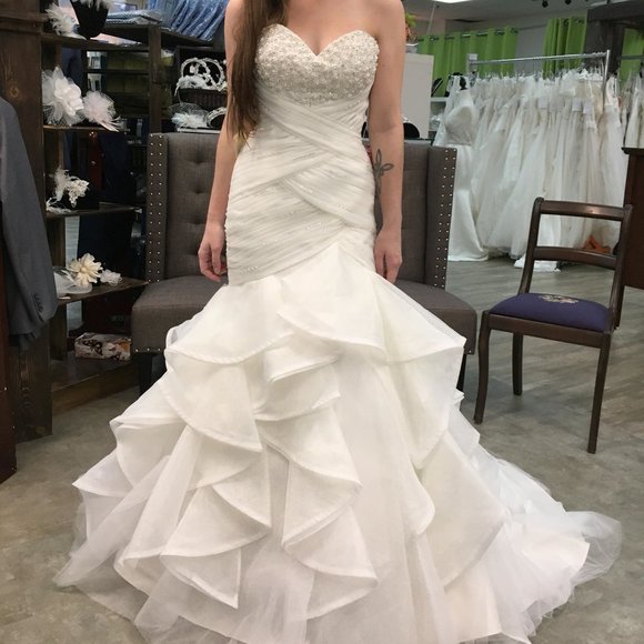 SAMPLE Ivory Wedding Dress, Sexy Blingy Ruffle Strapless Mermaid Fit & Flare - Picture 1 of 6